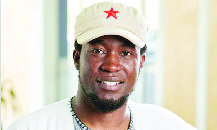 Amupanda, Schlettwein butt heads