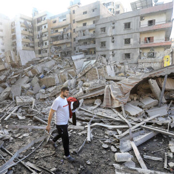 Intense Israeli bombing rocks Beirut 