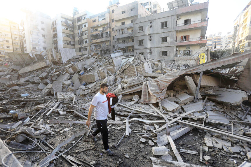 Intense Israeli bombing rocks Beirut 