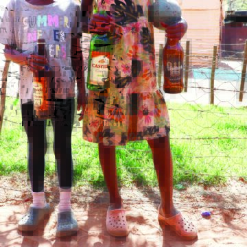 Dordabis Minors sell bottles for survival