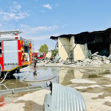 Shoprite5 Outapi ‘plays’ with fire …as inferno razes Shoprite