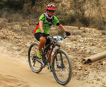 Record-breaking Grossmann ready to tackle 20th Nedbank Desert Dash