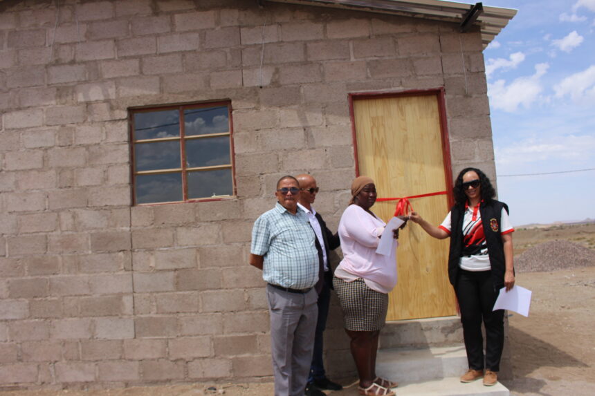 Keetmanshoop hands over 10 houses