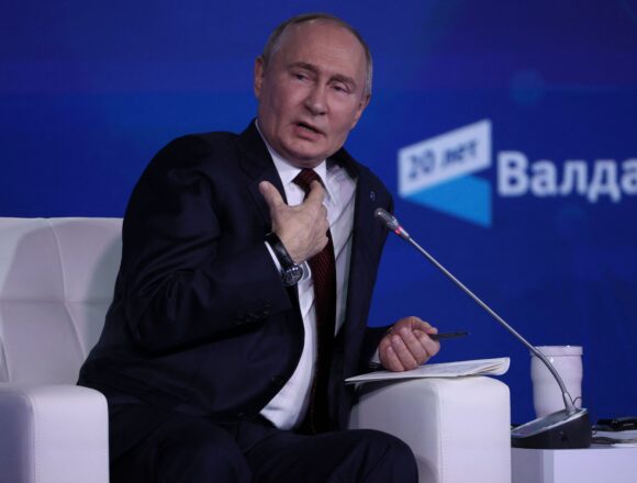 Putin broadens rules on Russia’s nuclear arms use