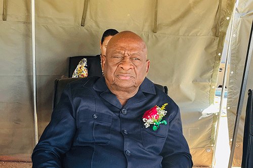 MoNamibia omu na oupangelo 293 …Omayakulo opaunamiti otaa twikile komesho