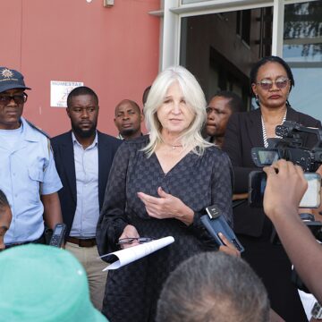 Activists hand over to petition_Heather Erdmann (4) Residents demand answers on corruption cases