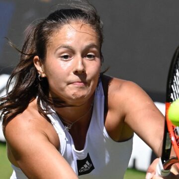 Daria Kasatkina rolls into Adelaide’s second round as Vekic crashes