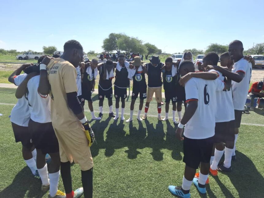 Nine Eleven, Gerros Uri-Khob lead chasing pack