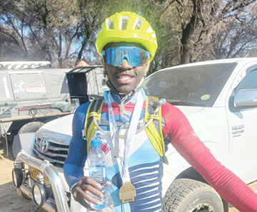 Personality of the week – Sibomana: juggling schoolwork and cycling