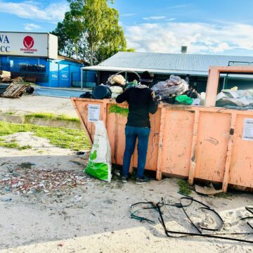 Scrap waste feeds mouths 