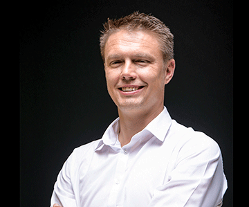 Opinion – Early signs of financial trouble 