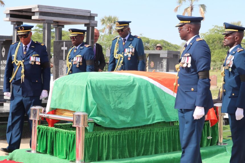 state funeral Amunyela osho a mono eumbo laye la xuninwa