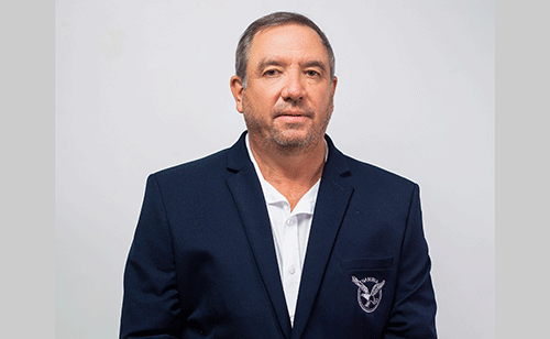 Team-coach-Trevor-Cormack Get to know the Namibian hockey players