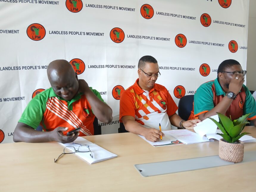 Swartbooi salutes Nujoma 