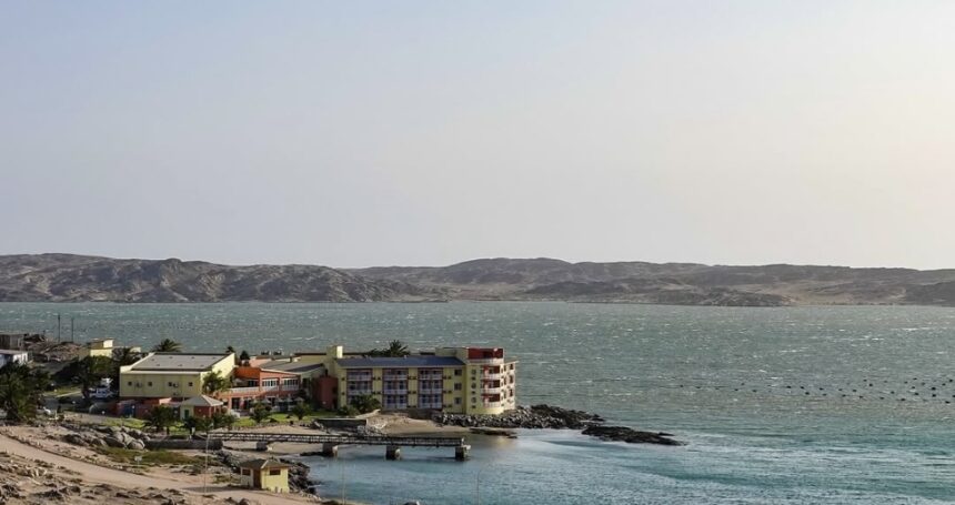 Nujoma backed construction of Lüderitz hotel