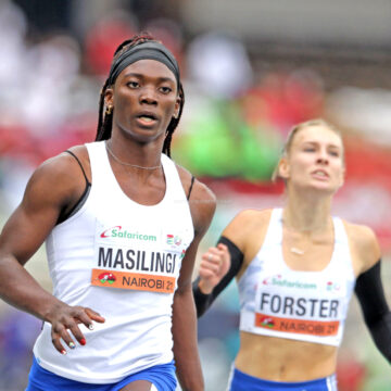 Masilingi Masilingi sets national record