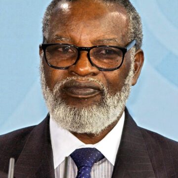 Founding President Nujoma dies at 95