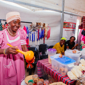 Oofoloma dhomaindilo goTotem kOshakati dha piti mo