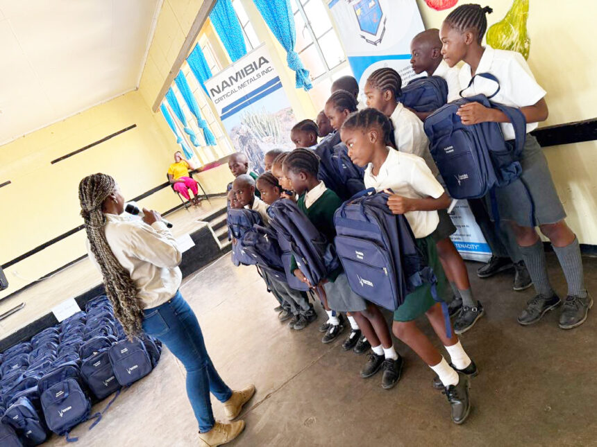 Uniform donation Ounona 400 va pewa omidjalo dofikola