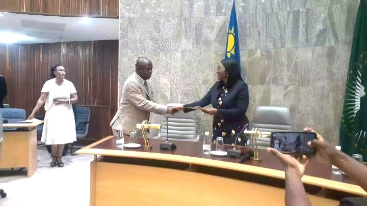 Mutonga, Doëses appointed to PSC