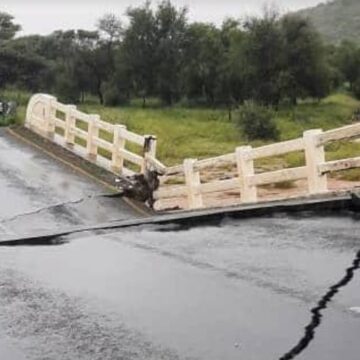 Bridge Floods wreak havoc in Windhoek