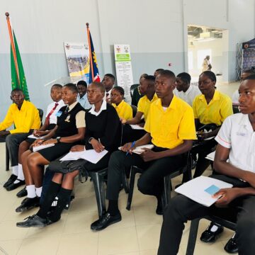 Ovanafikola mOshikoto va pewa ehongo kombinga yomaifano