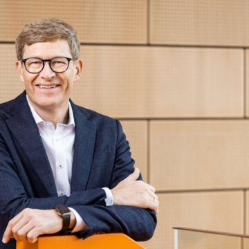 Lego posts record profit, shrugs off US tariff threat