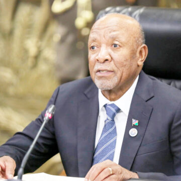 Mbumbab ge presidentsi !haros !nâ ǂnûs ǁaeba kaise  ǁgoaǂuixa!nâse ge !gara!ā 
