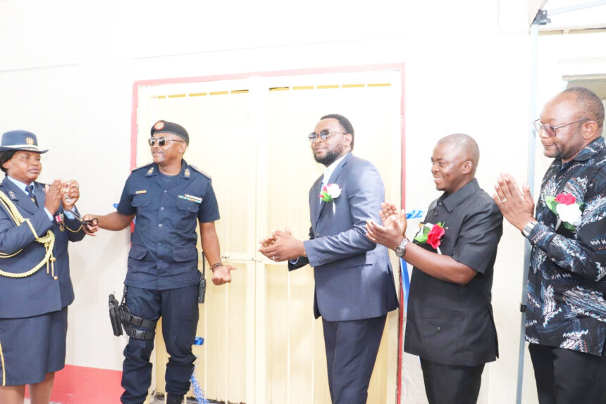 Ondangwas ge auton ǂgao|khādi ai ra dī|oa|oasa mūǂams di berosa go |hui-am