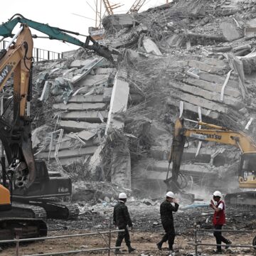 Global aid effort begins for Myanmar quake relief