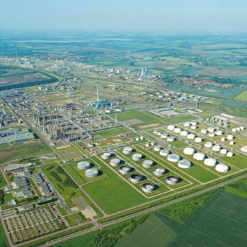 TotalEnergies to use green hydrogen to decarbonise refinery 