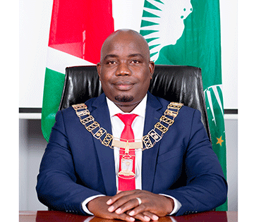 Muni waShakati ota ka lukila ovanhu omapandaanda 