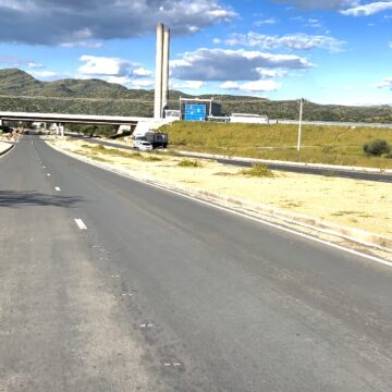 Weekend crashes claim eight lives 