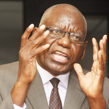 NM20151118009.jpg Ndaitwah stands up for boys