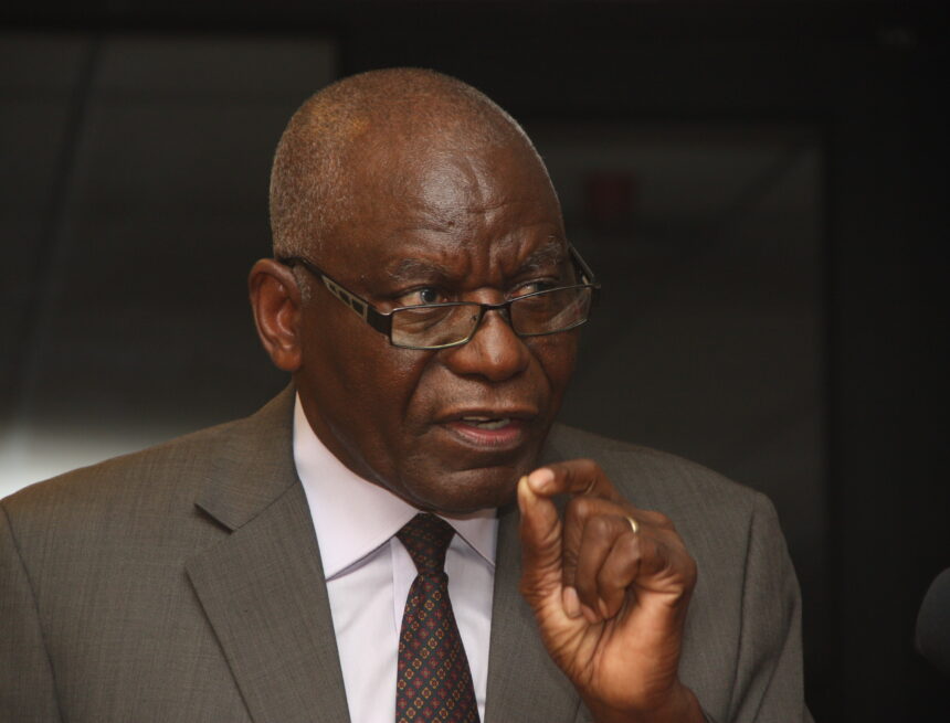 NM20151118010.jpg Ndaitwah is NYEF patron