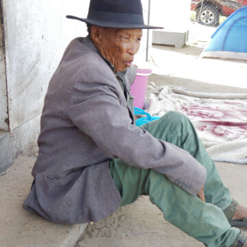 Emulate /Ui/o/oo, Tsumkwe youth told