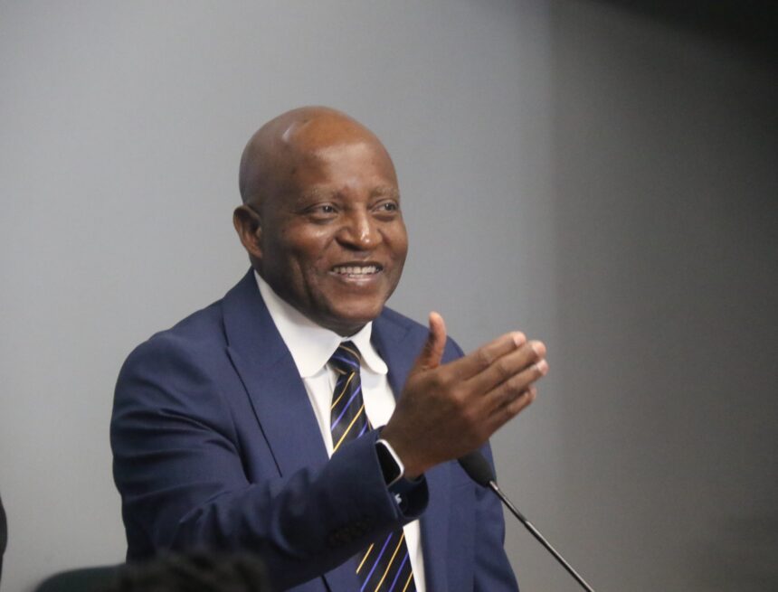 Lead by example, PM tells staff 