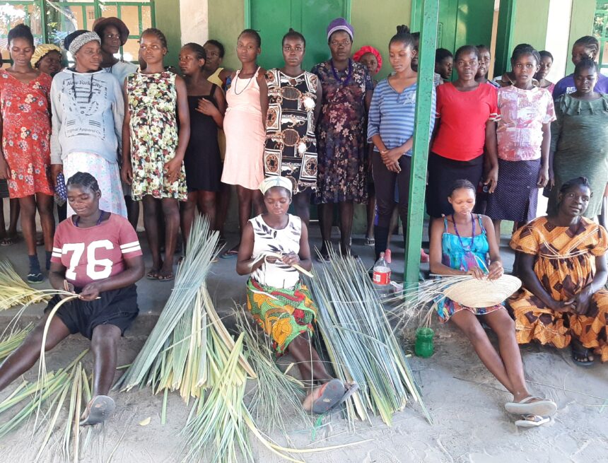 Paife otashi ende nawa kewalanda lokEenhana 