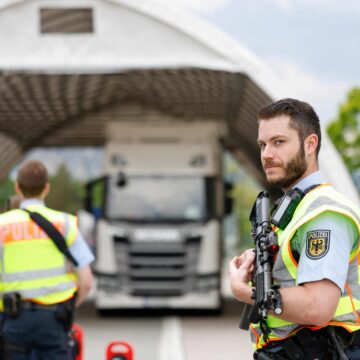 EU seeks easier way to turn away asylum seekers