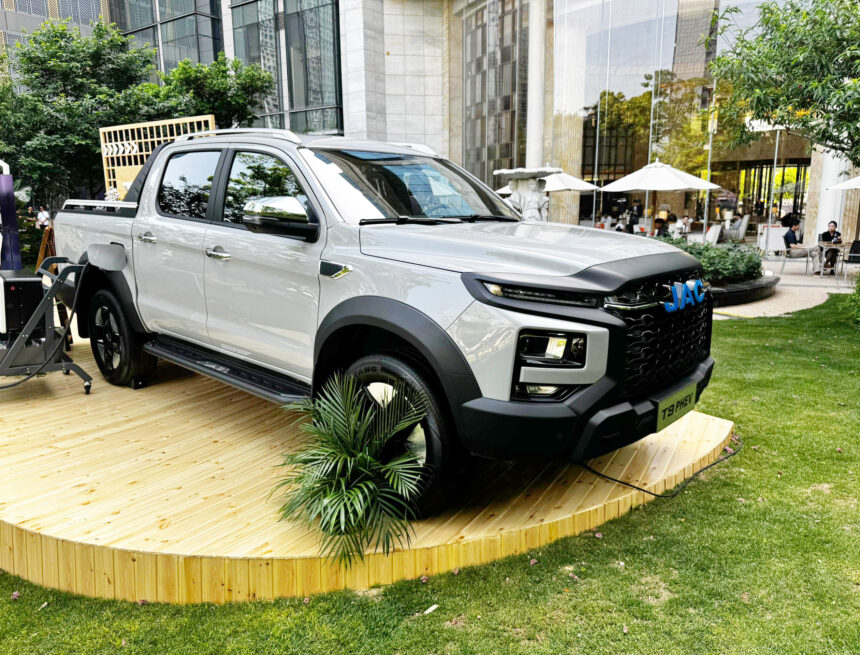 JAC’s plug-in hybrid expected towards end of 2025 …as it boosts consumer confidence with 200 000km warranty