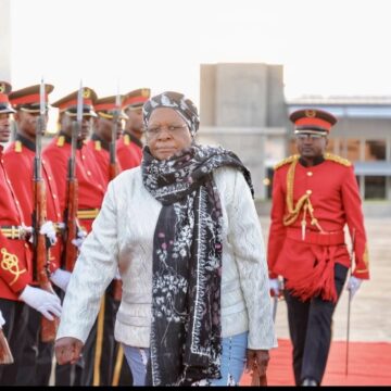 Oweenda wa-NNN koBotswana naZambia  …Nujoma naGeingob va lukilwa omapandaanda 