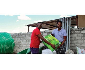 Kansela waEtayi a yambidida ovanyasha noilongifo