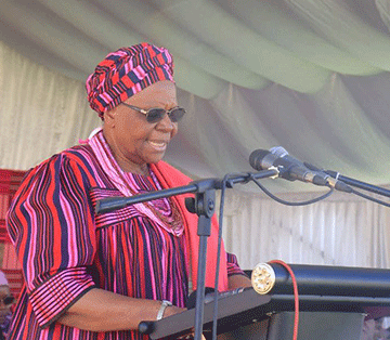 Longeleni kumwe nopolifi okukandeka oimbuluma – Nandi-Ndaitwah ta ti