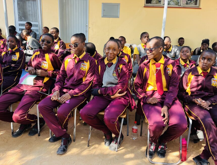 Va dimbuluka Efiku lokaana kaAfrica 