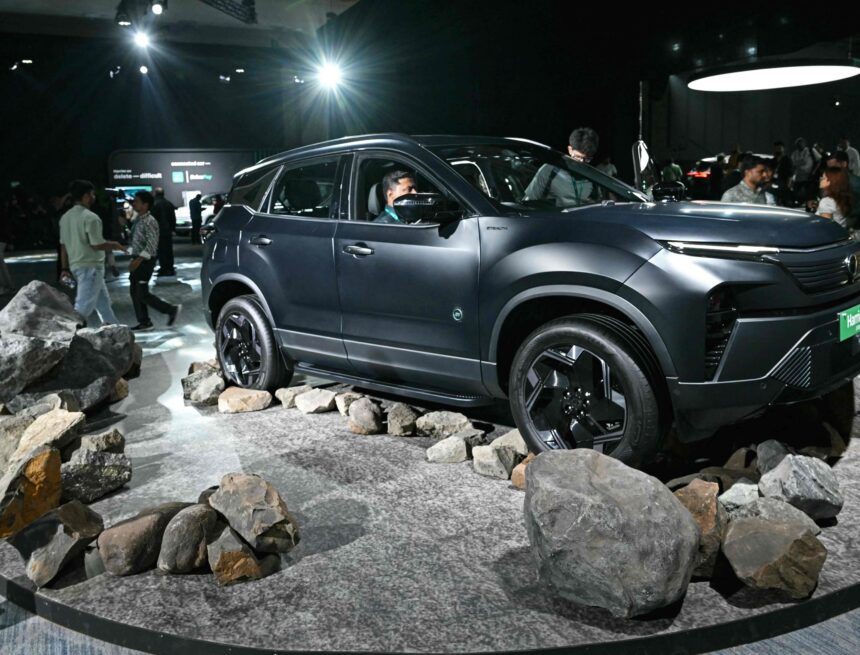 INDIA-ECONOMY-AUTO Global auto sector reels from rare earth restrictions