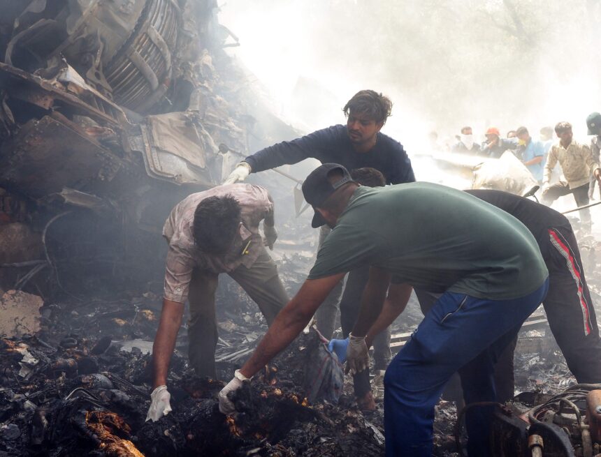 TOPSHOT-INDIA-AVIATION-CRASH UK PM Starmer calls Air India crash ‘devastating’