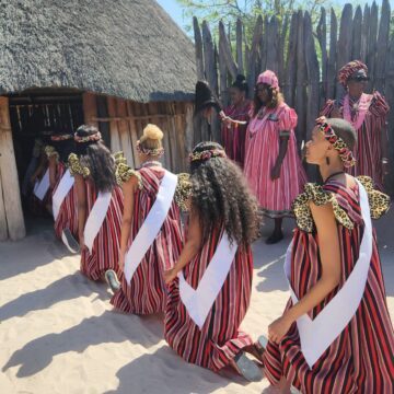 Shuumbwa a gandja N$30 000 kuMiss Namibia 