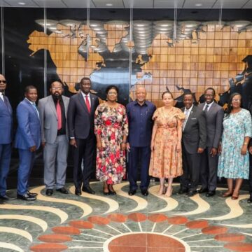 Oongoloneya oya tala koshipala sha-NNN  ‘…shoka omupresidente te tu pe – otwa taamba’