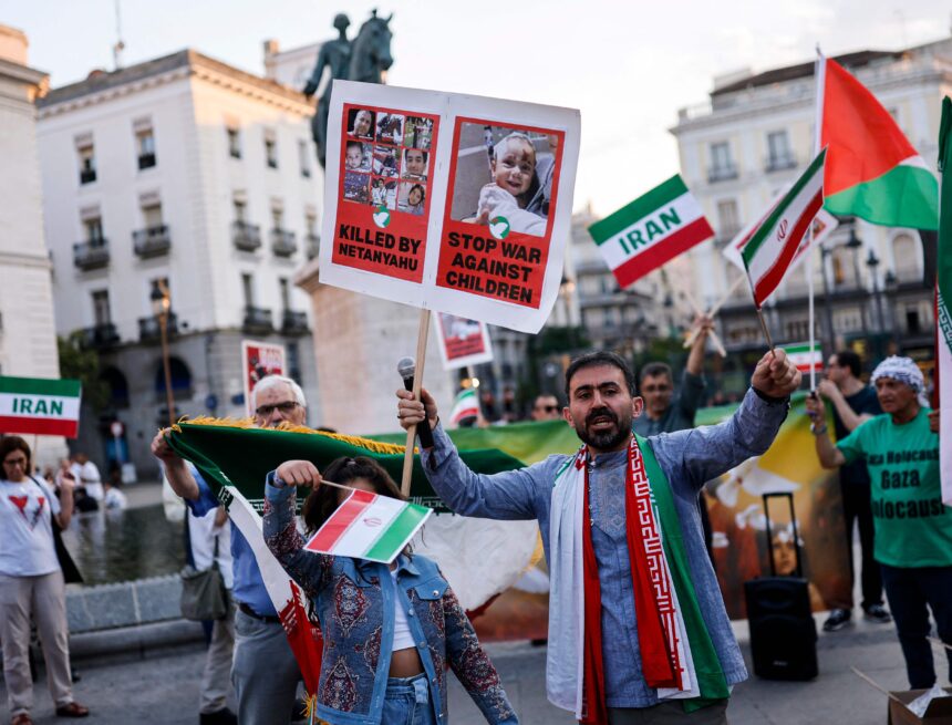 SPAIN-IRAN-ISRAEL-CONFLICT Israeli strikes on south Lebanon kill three