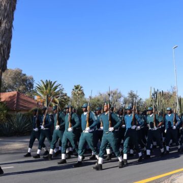 Aapolisi aape yoondholongo 270 ye shi fulula ko 